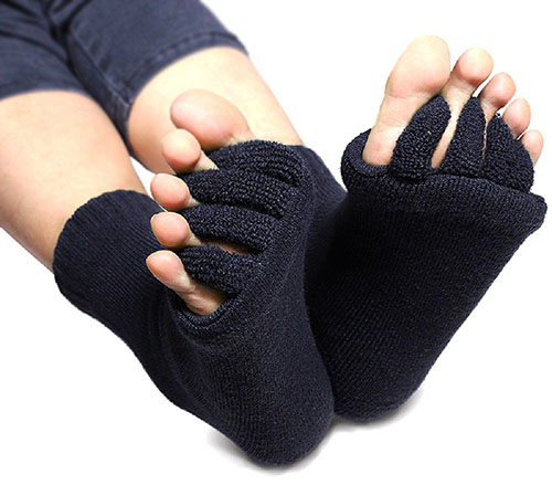 3. Flesser Yoga Sports GYM Five Toe Separator Socks