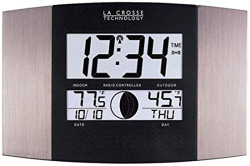 3. La Crosse Technology WS-8117U-IT-AL Atomic Wall Clock